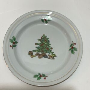 "Holiday Hostess 8 1/4” Salad Plate (Gold Trim) G9